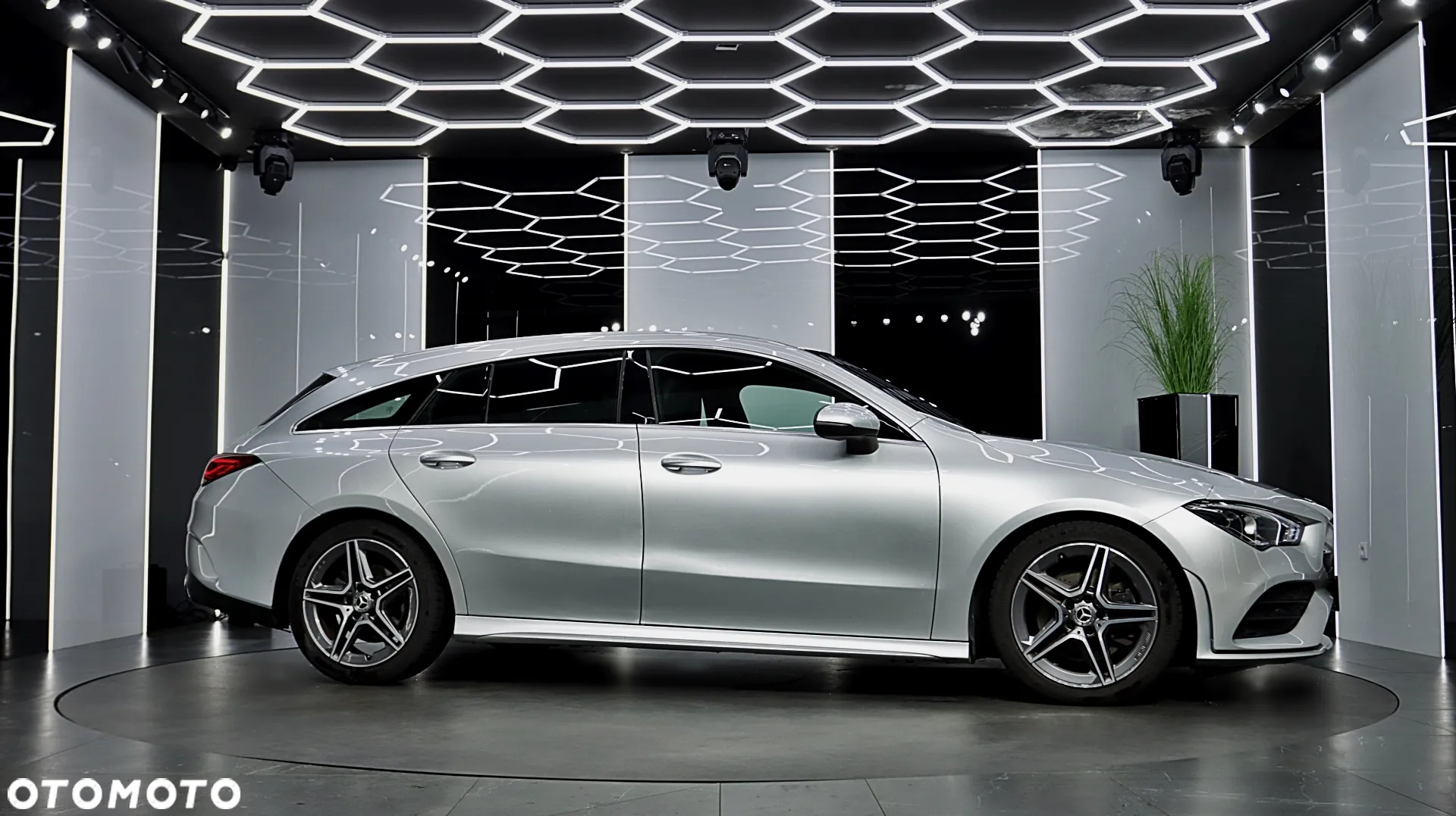 Mercedes-Benz CLA 200 AMG Line 7G-DCT - 12