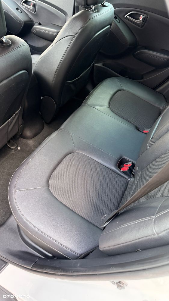 Hyundai ix35 1.7 CRDi 2WD blue Trend - 38