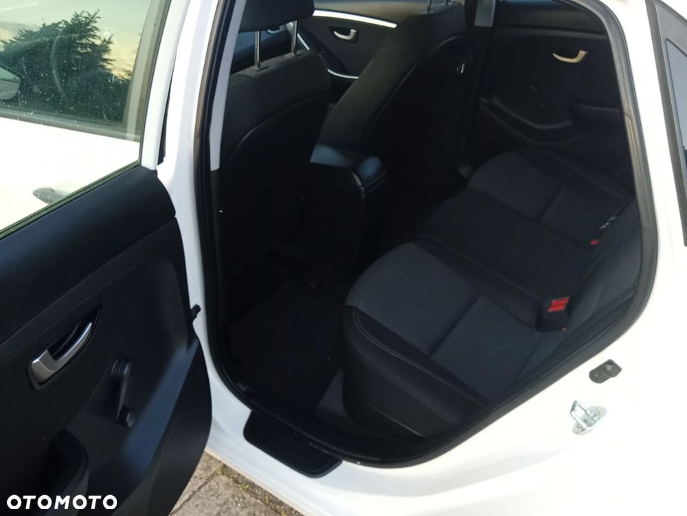 Hyundai i30 1.4 Classic - 10