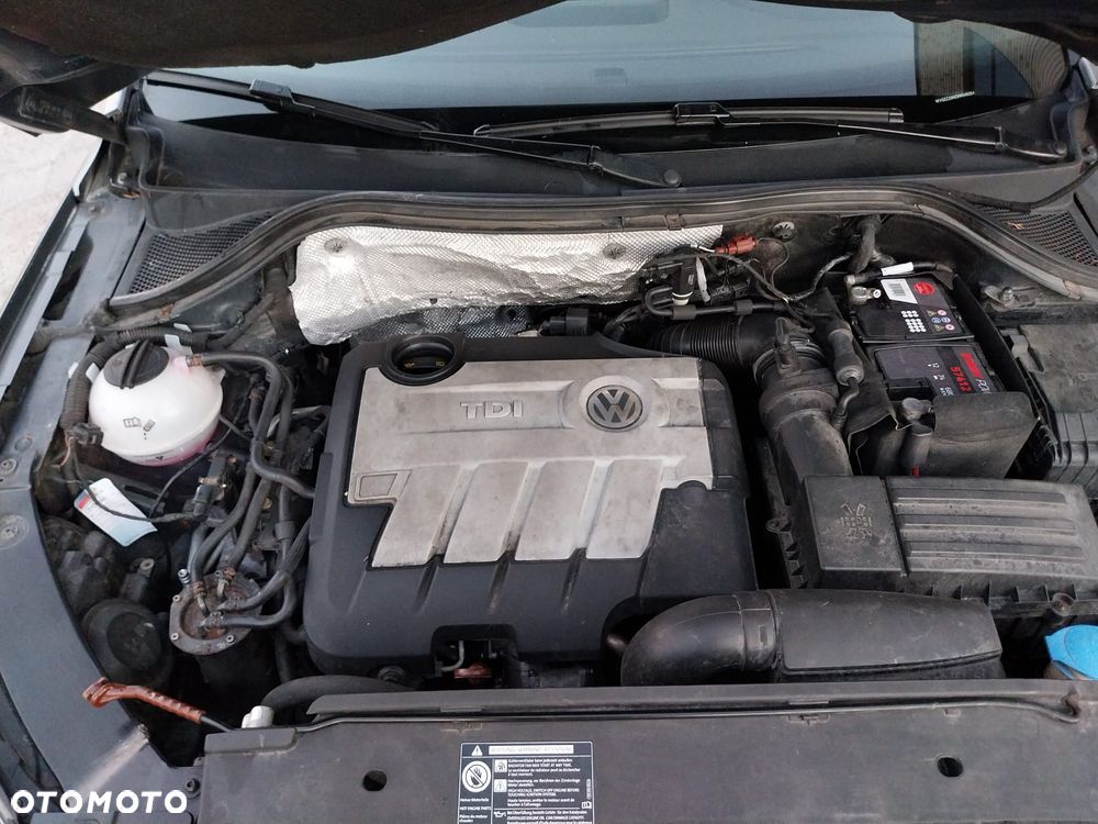 Volkswagen Tiguan 2.0 TDI DPF 4Motion Track & Avenue - 29