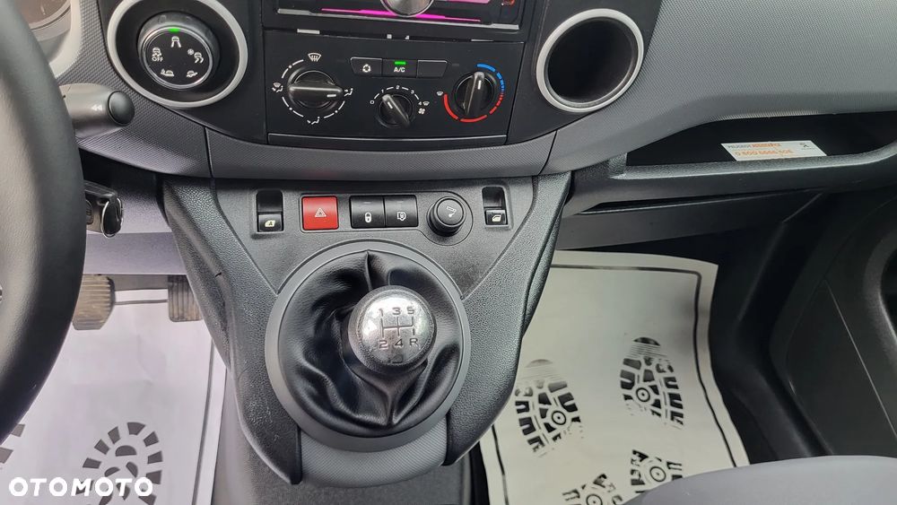 Peugeot PARTNER - 21