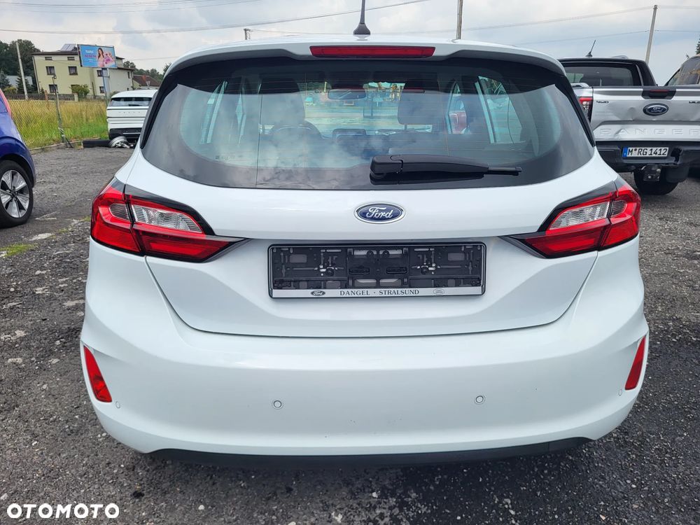 Ford Fiesta 1.1 S&S TREND - 6