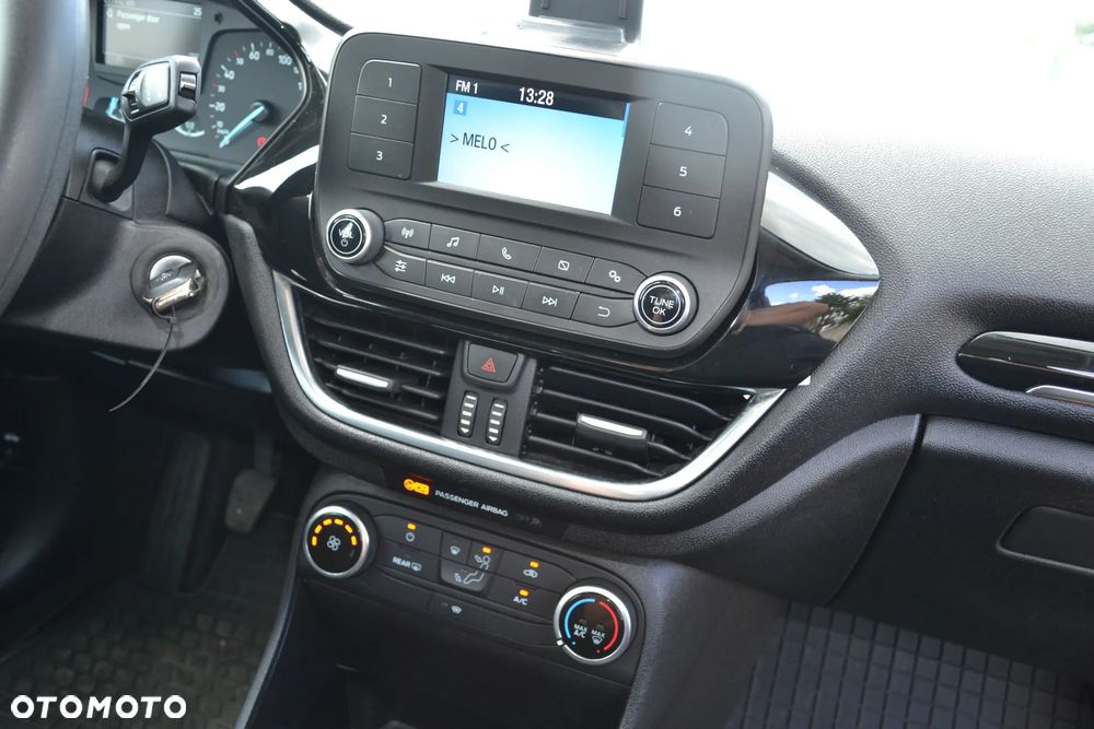 Ford Fiesta 1.5 TDCi ACTIVE - 18