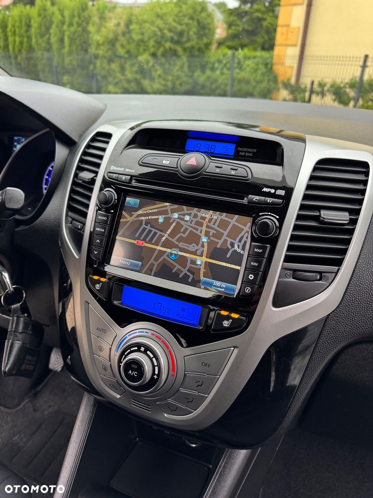 Hyundai ix20 1.4 Premium blue - 28