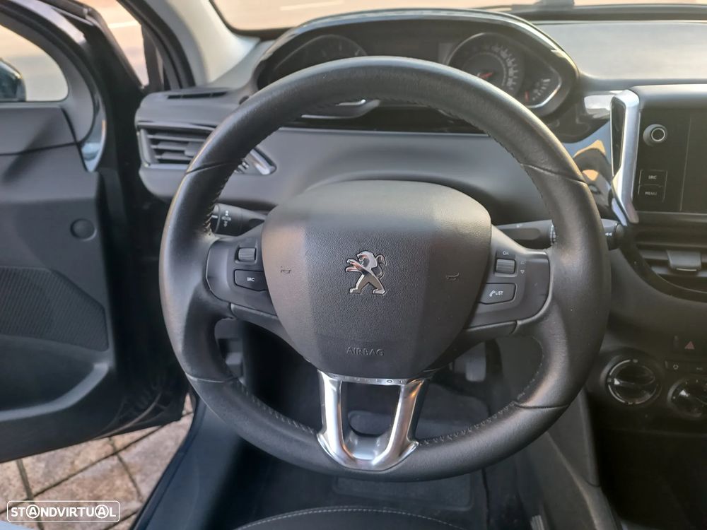 Peugeot 208 1.4 HDi Allure - 16