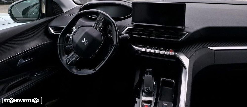 Peugeot 5008 1.2 PureTech Allure EAT8 - 12