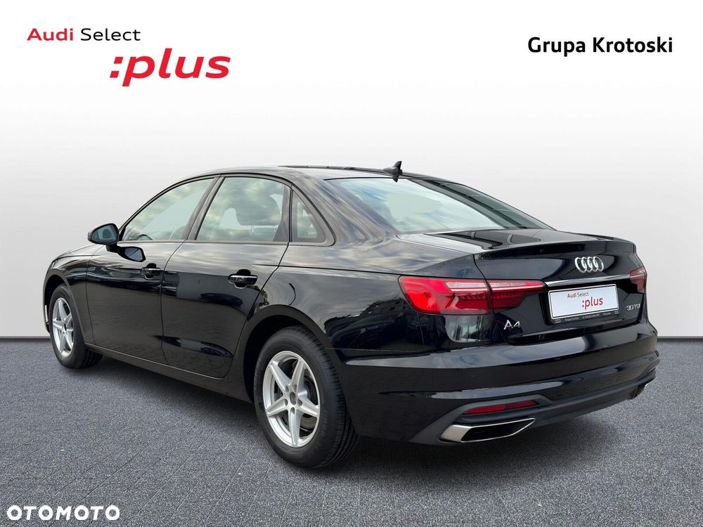 Audi A4 Limousine - 4