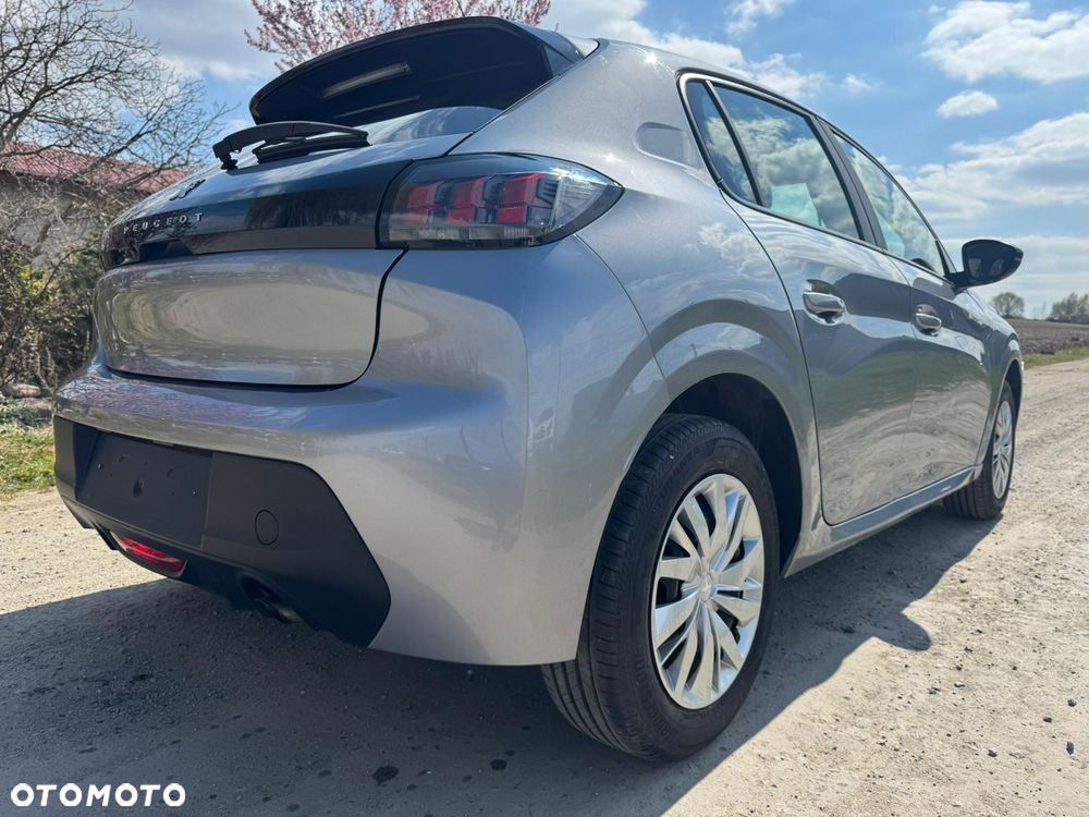 Peugeot 208 - 19