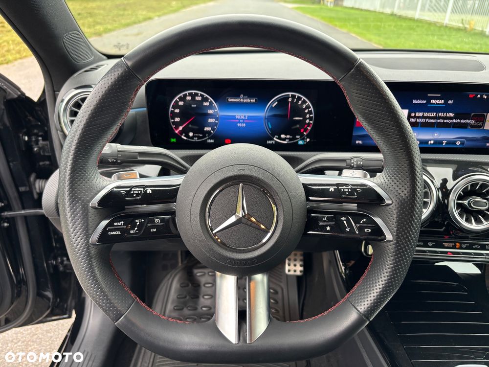 Mercedes-Benz Klasa A 250 e PHEV AMG Line 8G-DCT - 14