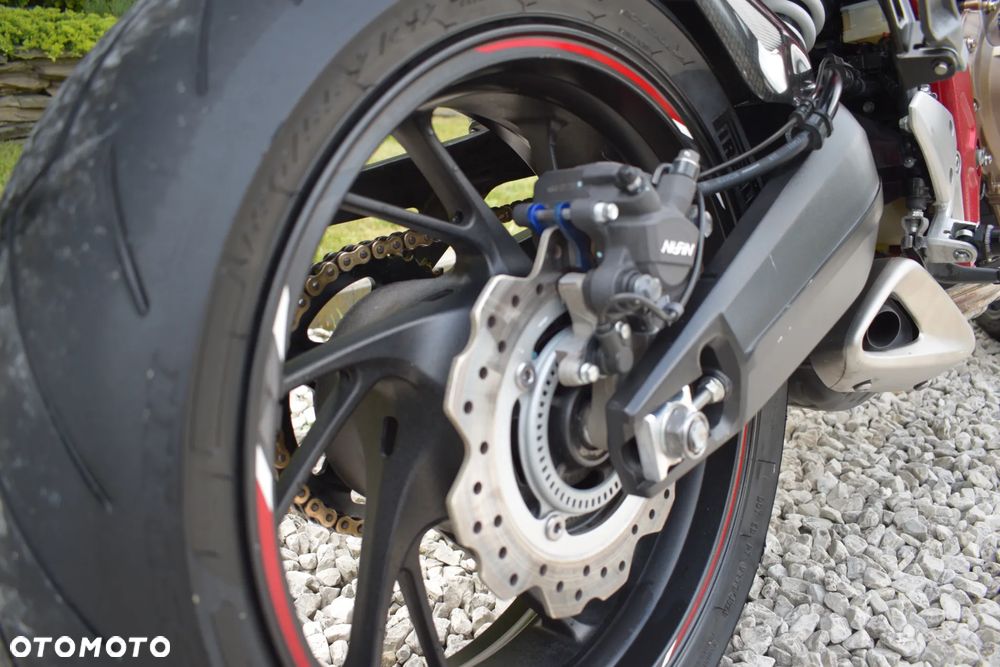 Honda CB - 4