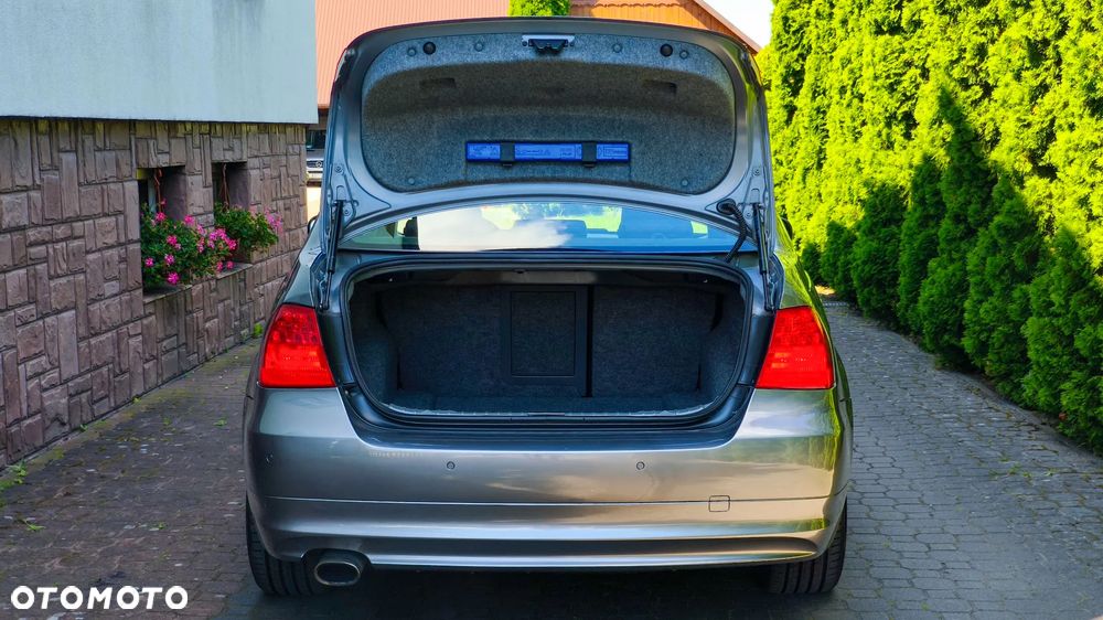 BMW Seria 3 320d DPF - 4