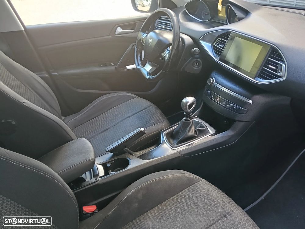 Peugeot 308 SW 1.6 BlueHDi Style J17 - 41