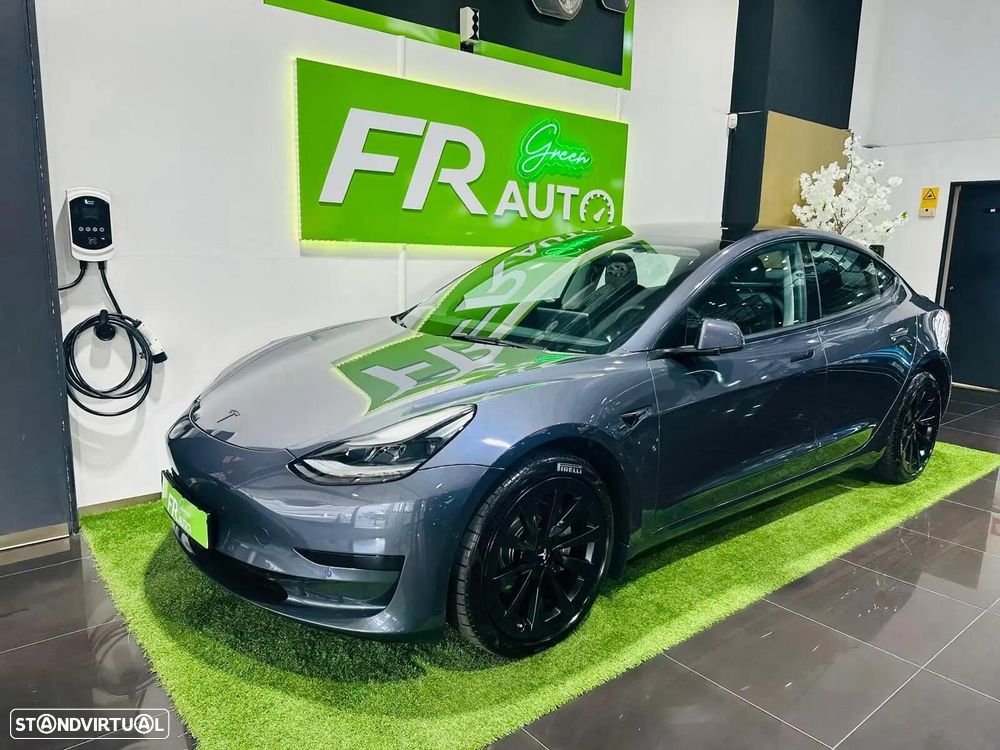 Tesla Model 3 Standard RWD - 2