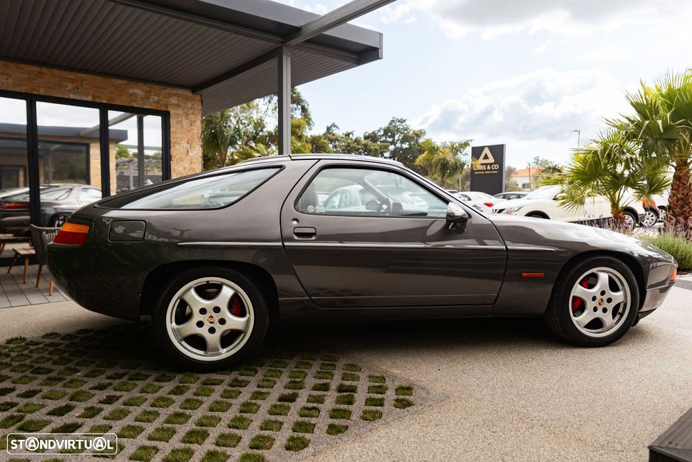 Porsche 928 S4 - 5
