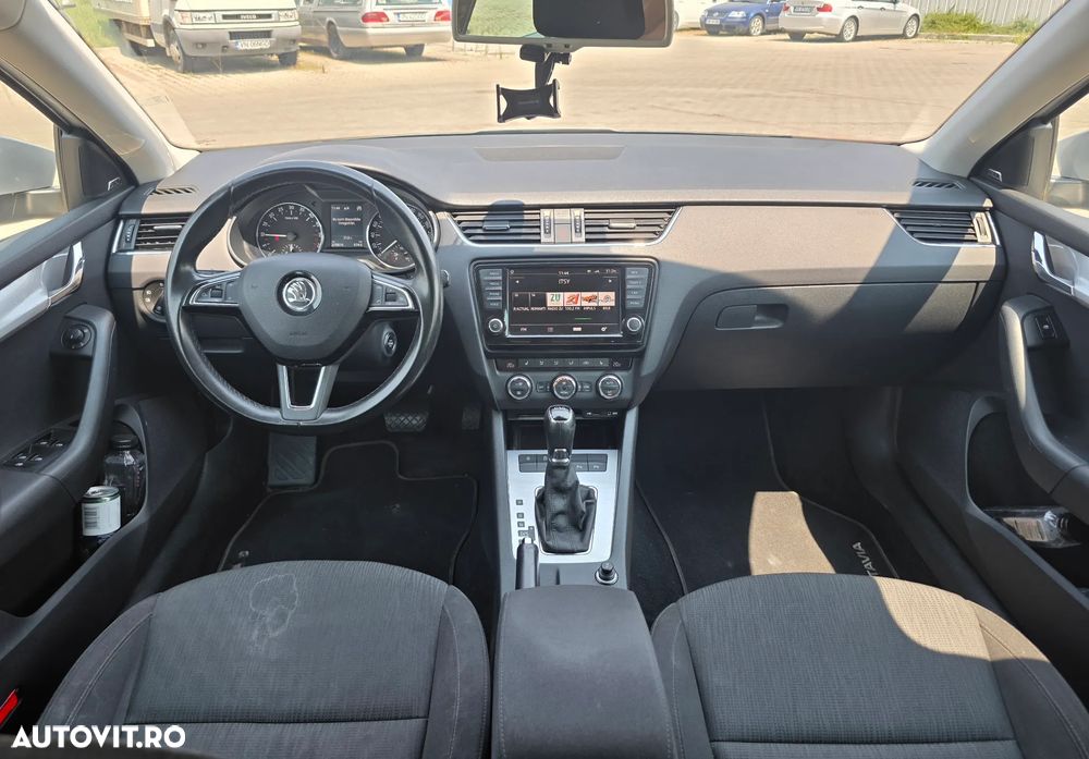 Skoda Octavia 1.6 TDI DSG Style - 7