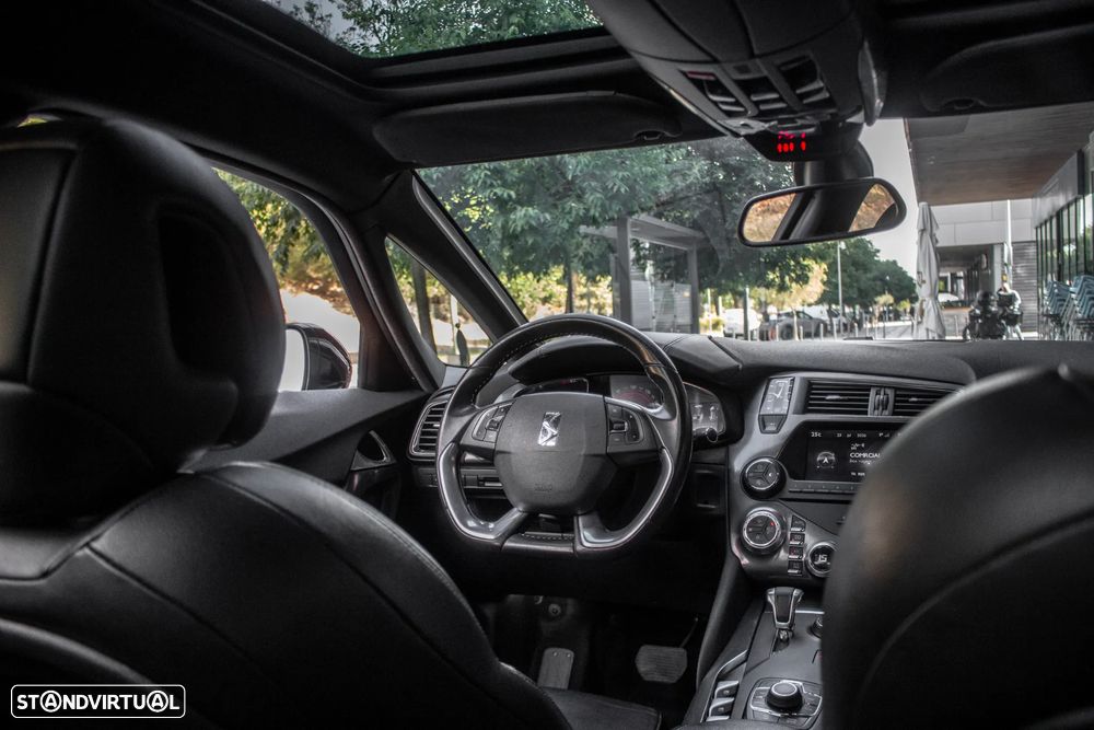Citroën DS5 2.0 HDi Hy4 So Chic CMP6 102g - 32