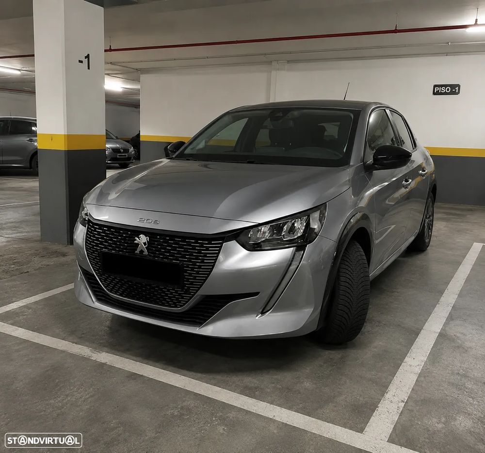 Peugeot 208 - 4