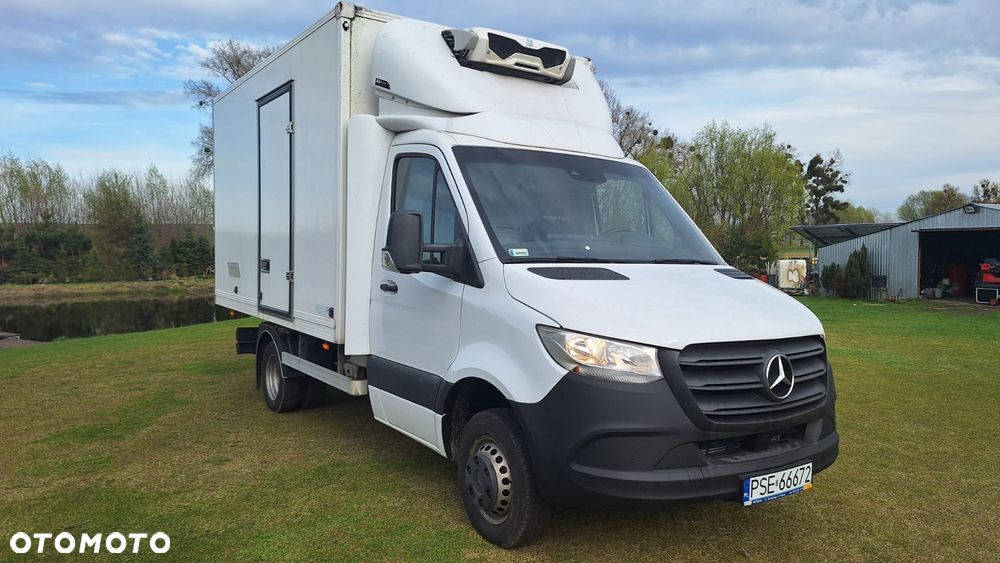 Mercedes-Benz Sprinter - 13