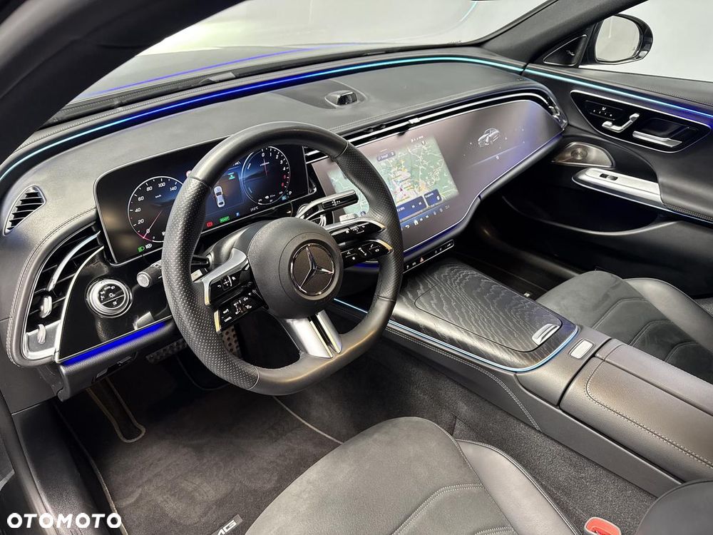 Mercedes-Benz Klasa E 300 de PHEV 4-Matic AMG 9G-Tronic - 14