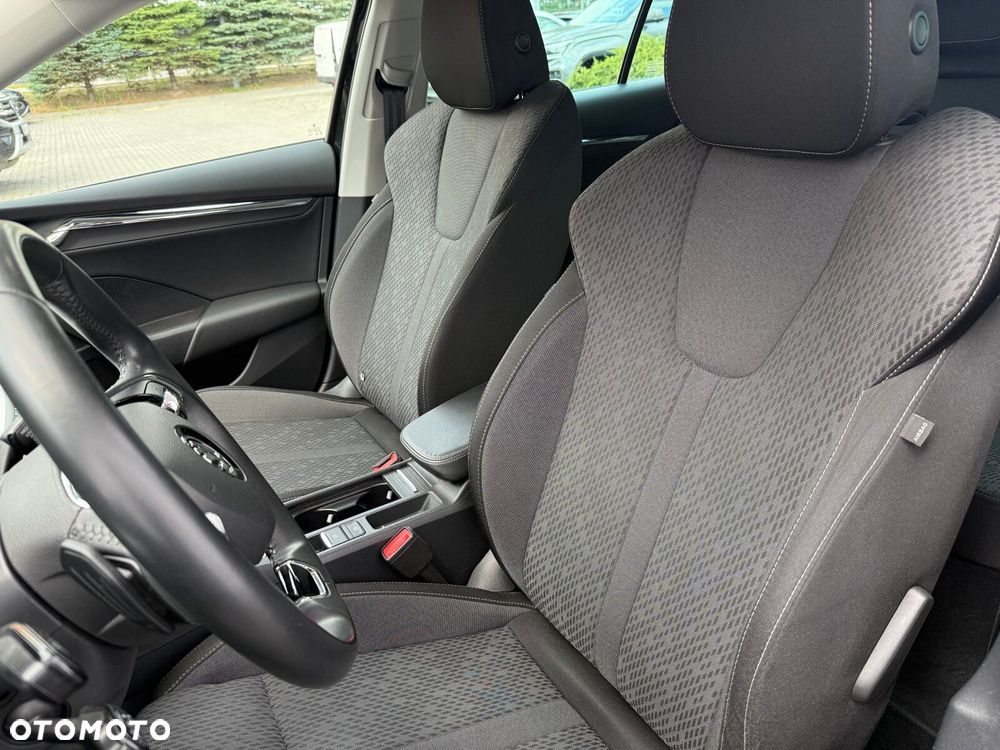 Skoda Octavia 2.0 TDI Style DSG - 7