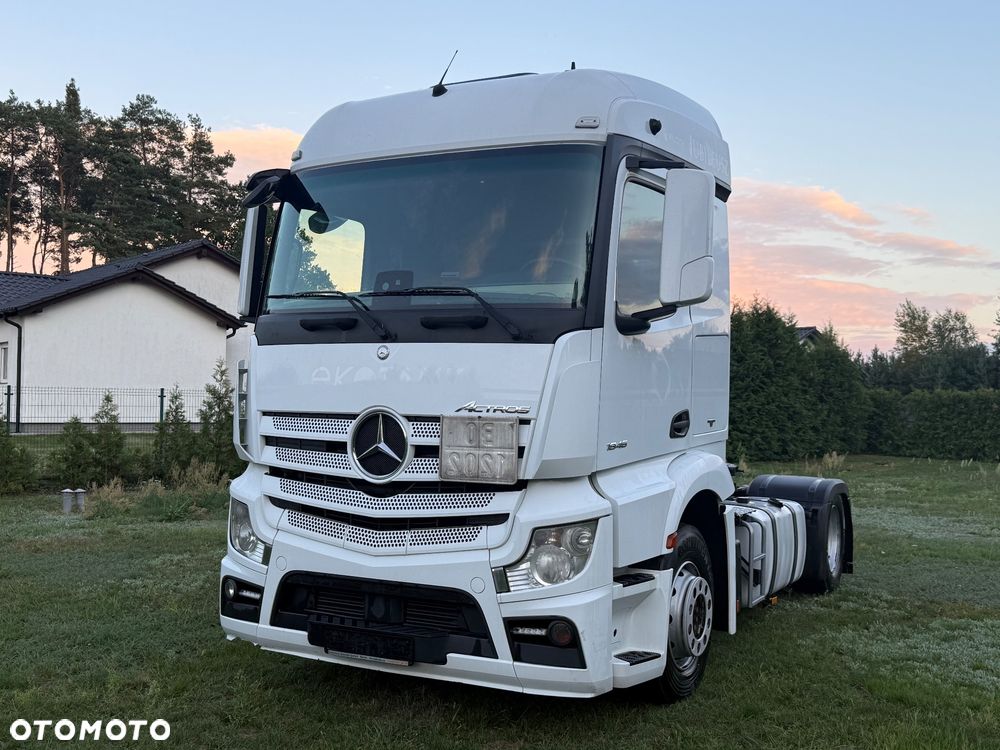 Mercedes-Benz Actros - 1