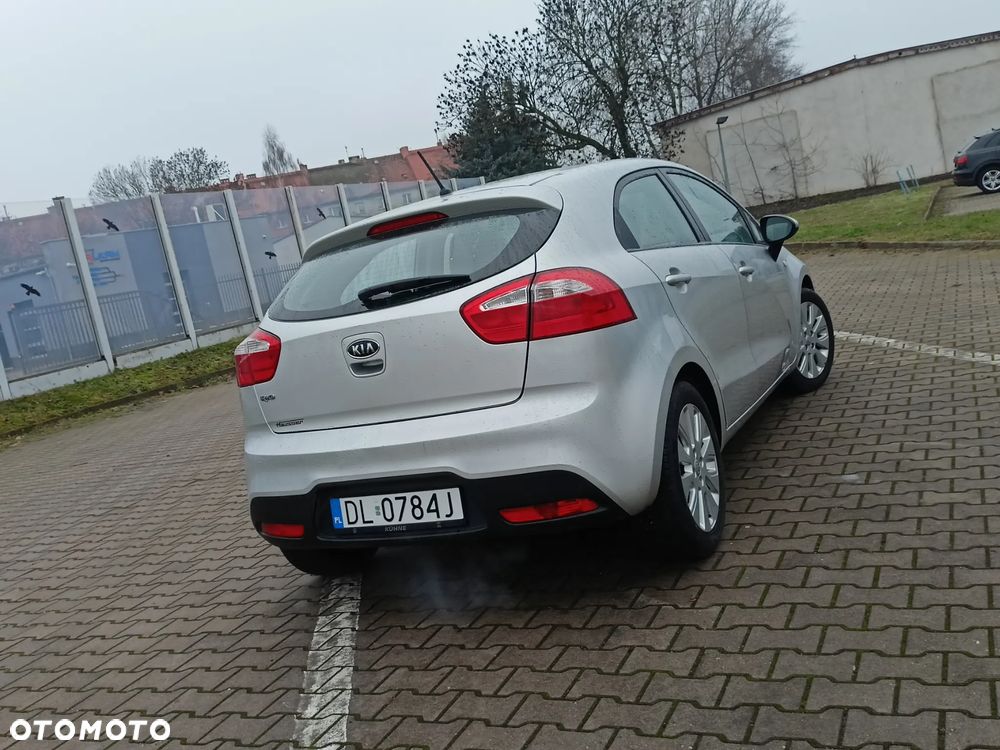 Kia Rio 1.2 Dream-Team Edition - 3
