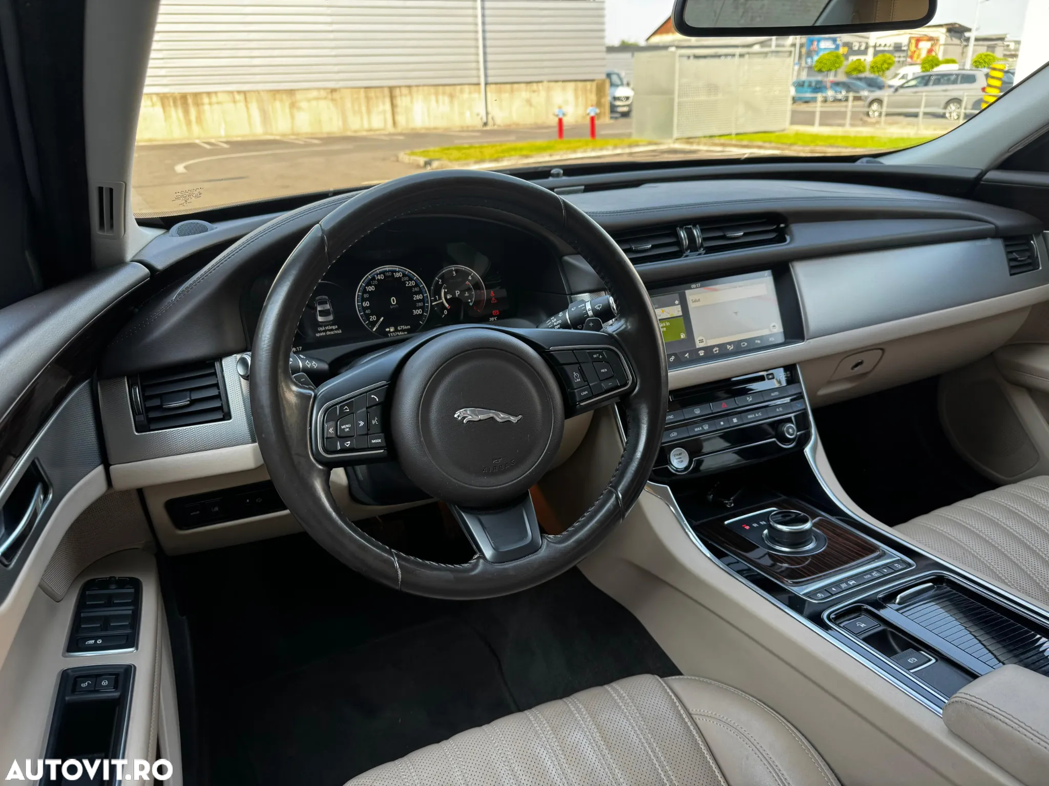 Jaguar XF 20d AWD Aut. Portfolio - 11