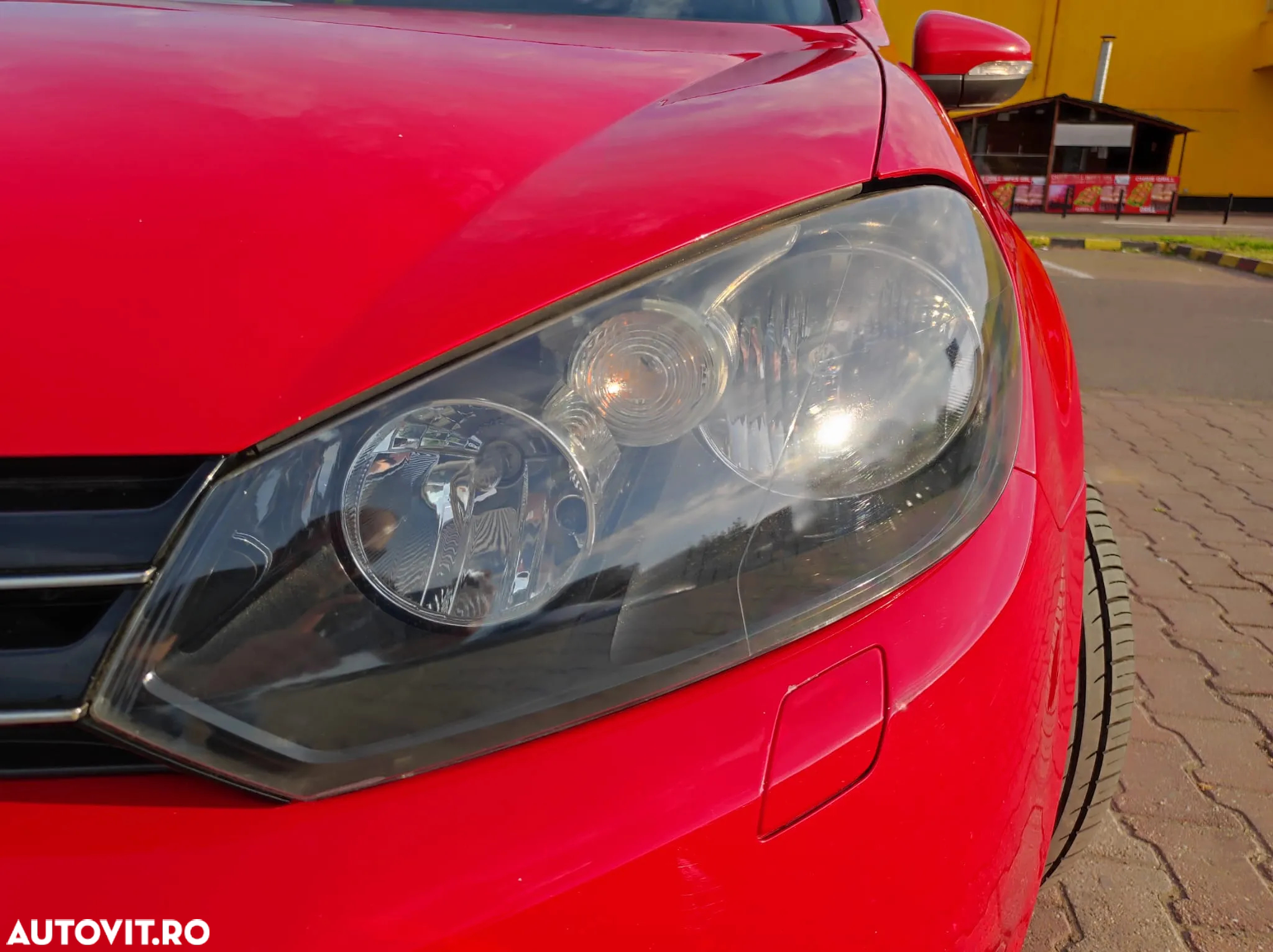 Volkswagen Golf 1.6 TDI DPF Highline - 13