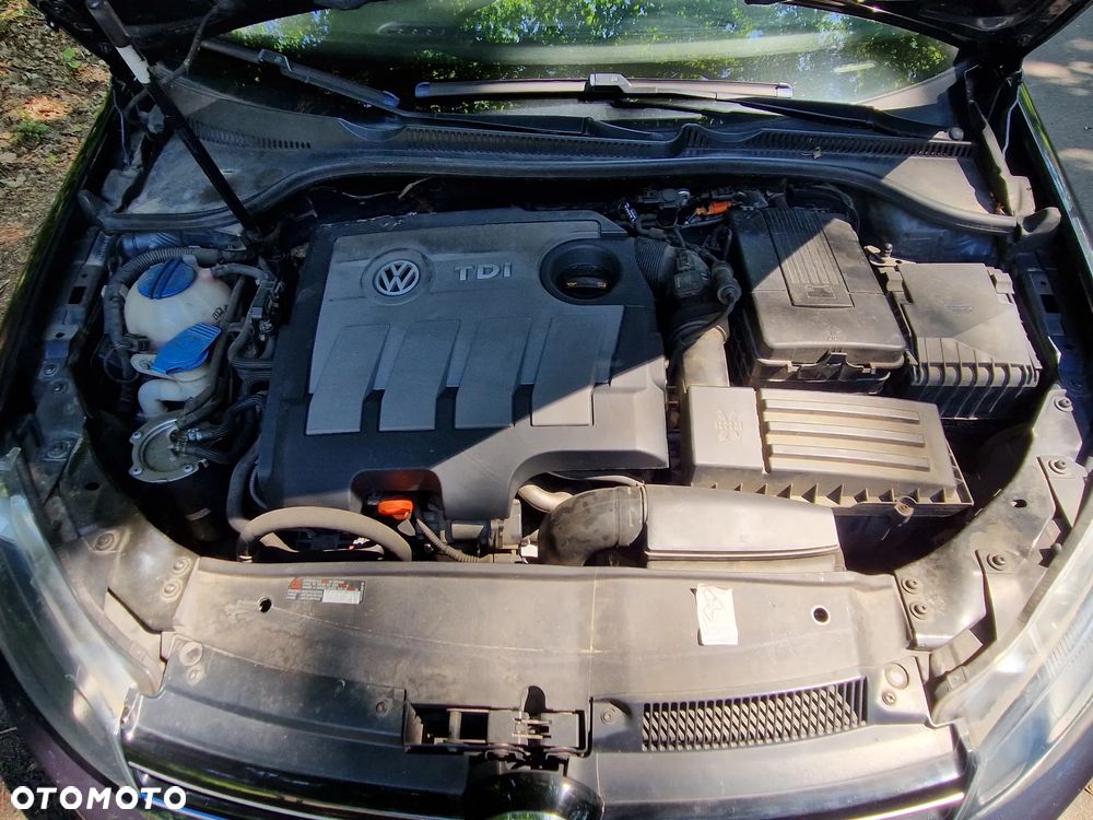Volkswagen Golf 1.6 TDI Comfortline - 8