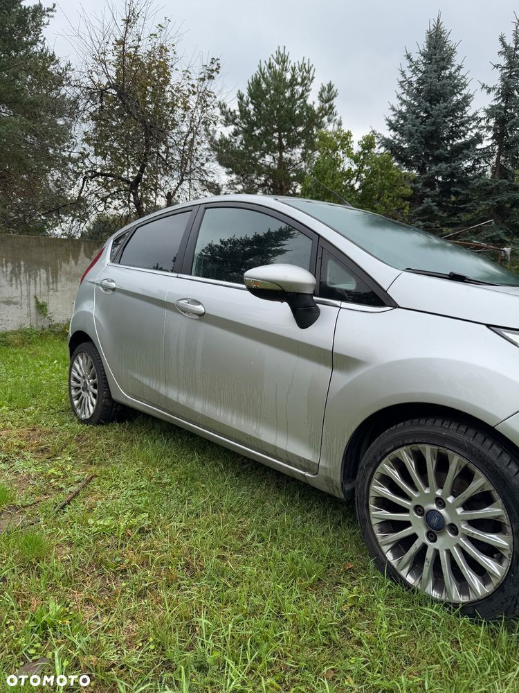 Ford Fiesta - 1