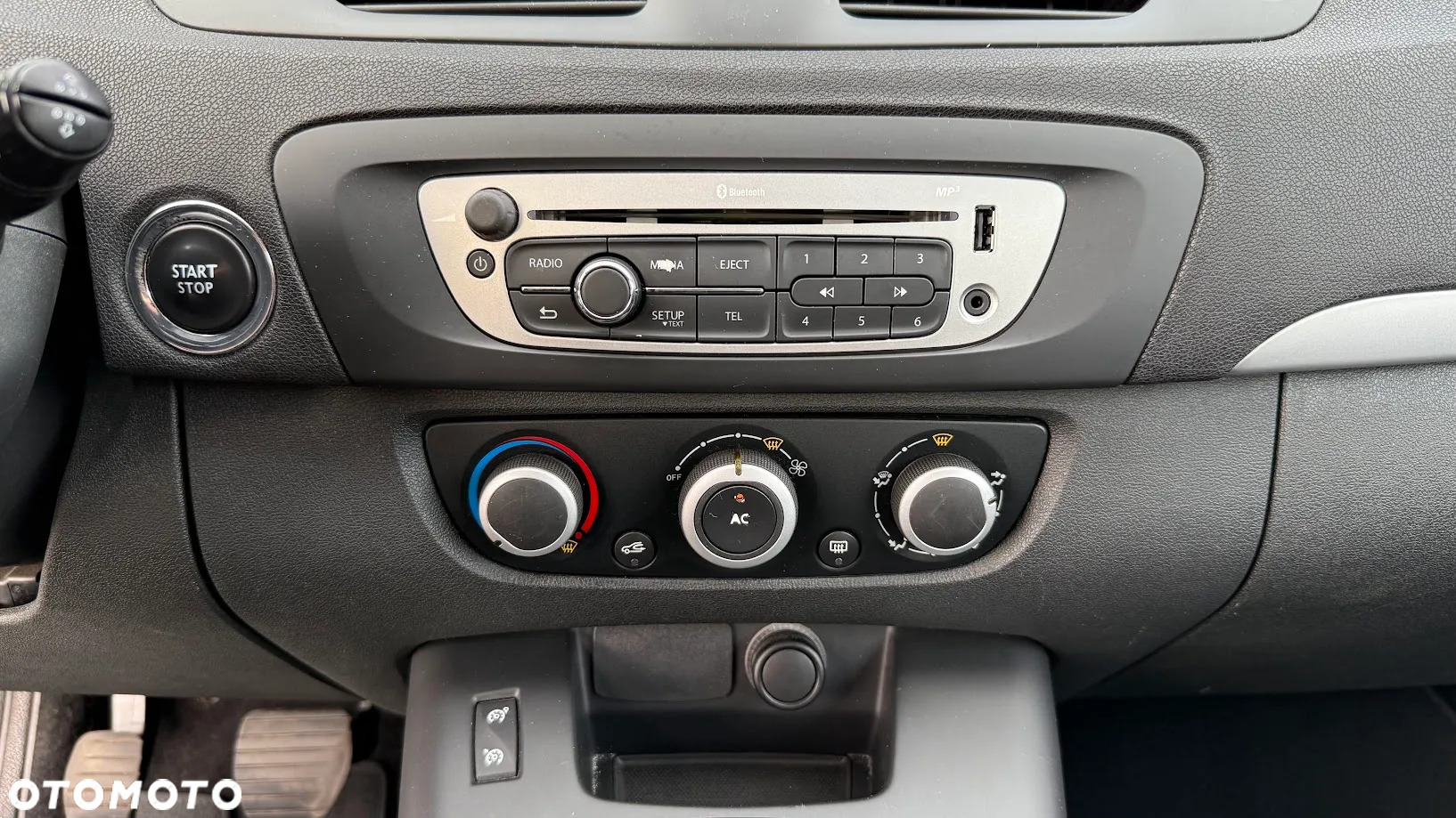 Renault Scenic 1.6 16V 110 Dynamique - 5