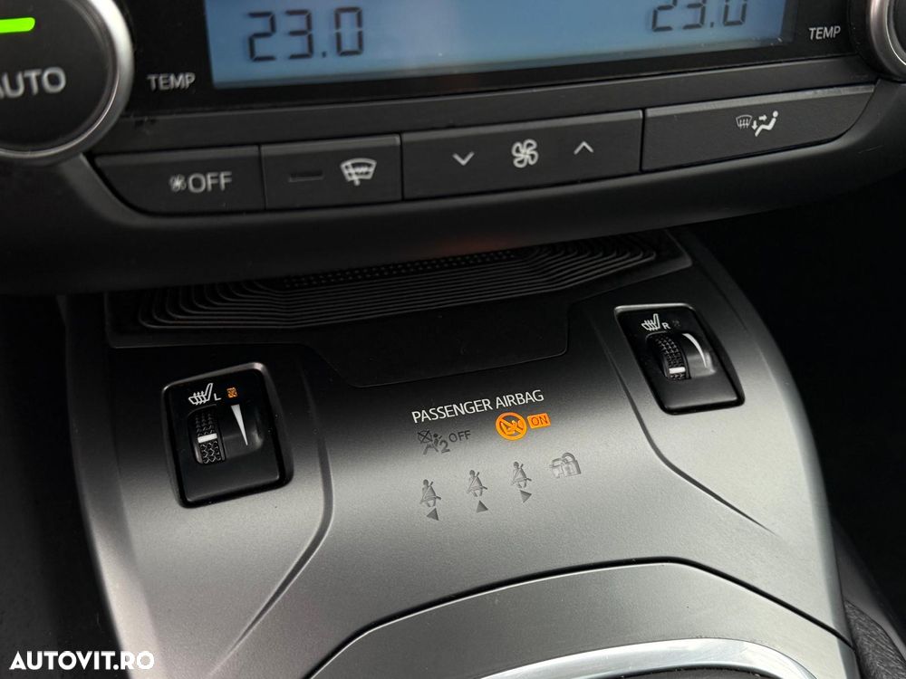 Toyota Avensis 2.0 D-4D Elegance - 14