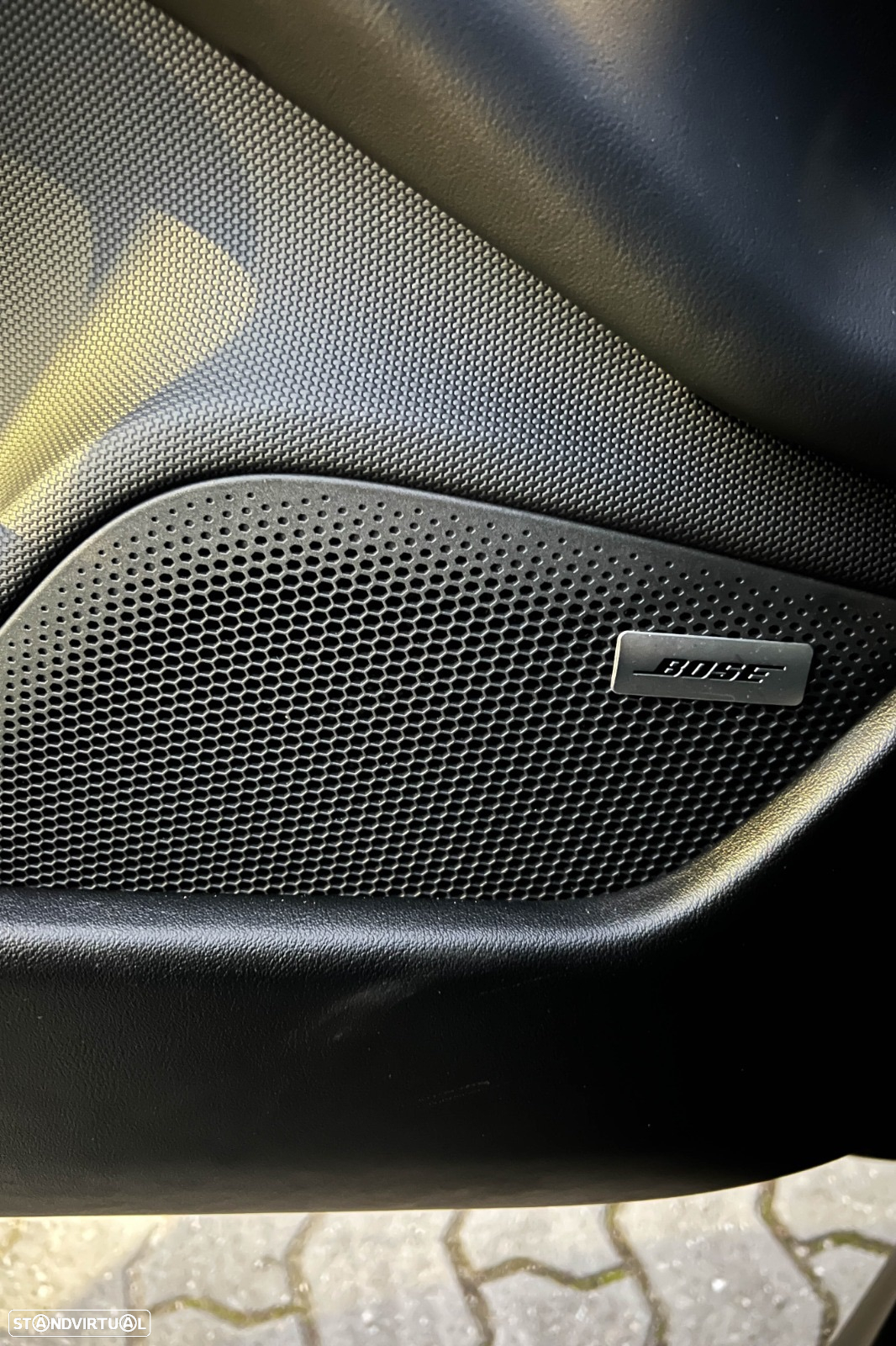 Porsche Taycan Cross Turismo 4 - 32