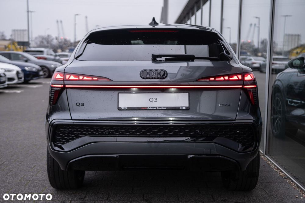 Audi Q3 Sportback - 4