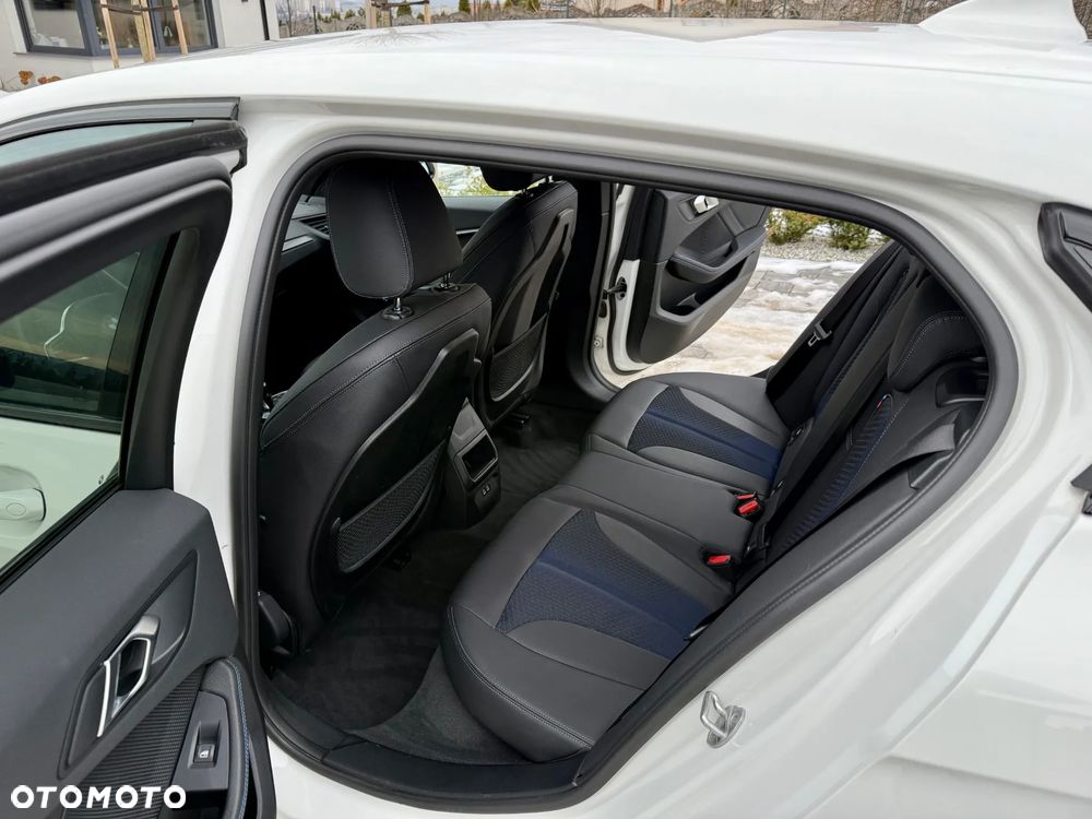 BMW Seria 1 118i M Sport - 22