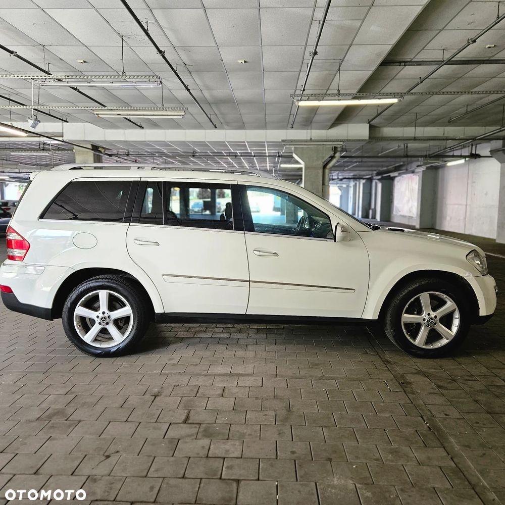 Mercedes-Benz GL - 8