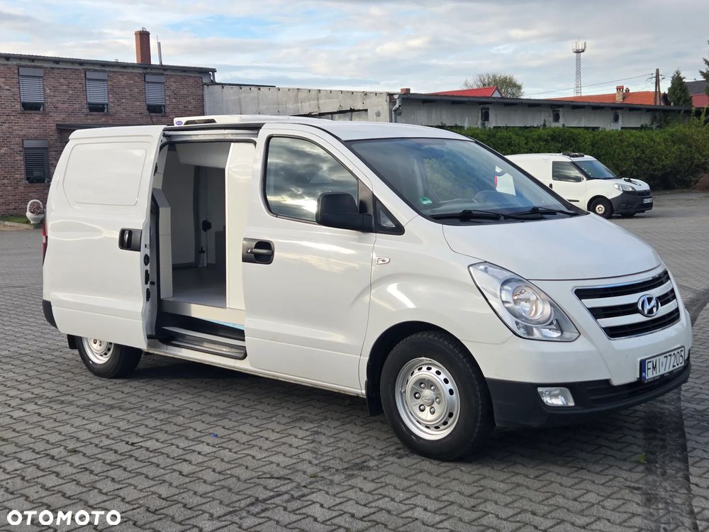 Hyundai H-1 Starex - 15