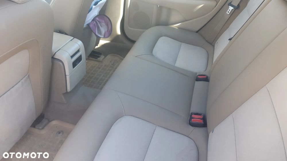 Volvo V70 2.0D Momentum - 5