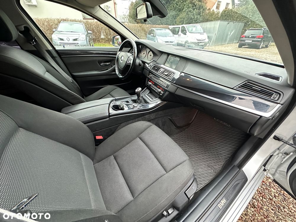 BMW Seria 5 520d Efficient Dynamics Edition - 15