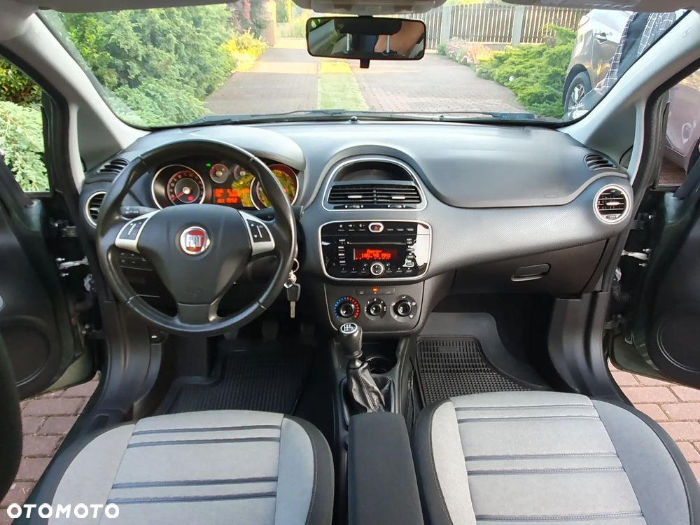 Fiat Punto Evo 1.4 8V Estiva Blue&Me Euro5 - 21
