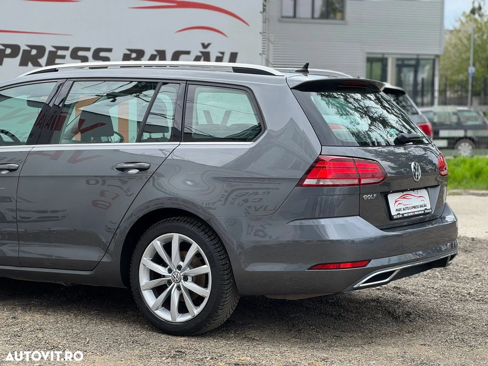 Volkswagen Golf - 21