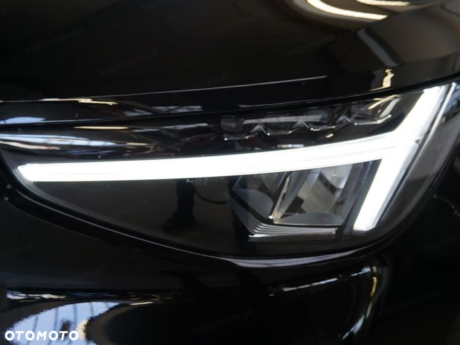 Volvo XC 40 B4 Plus Black Edition - 14