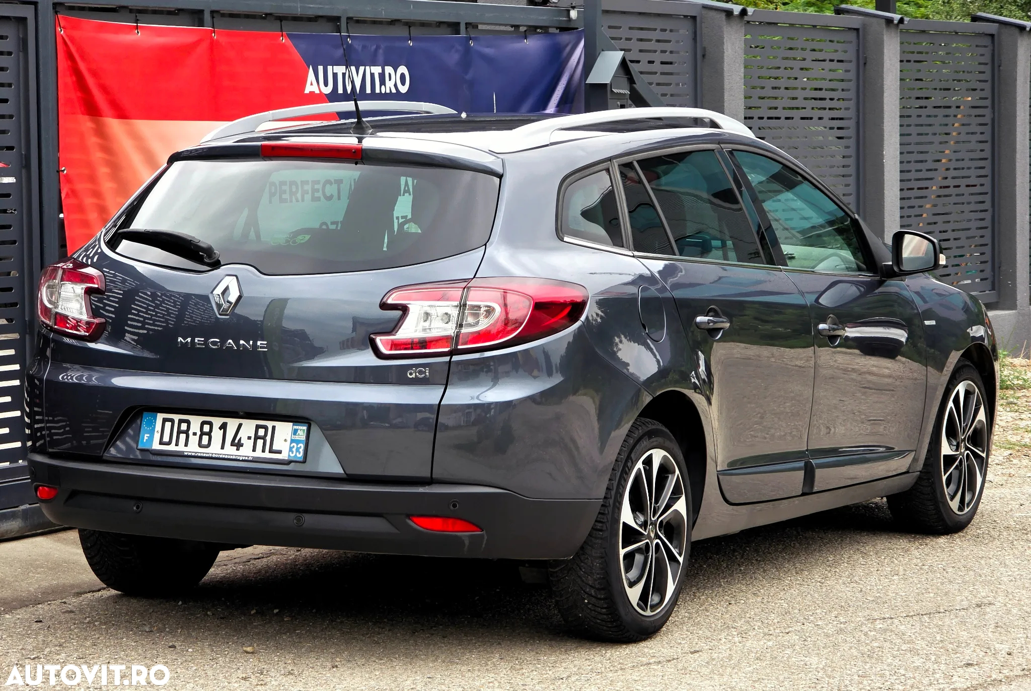 Renault Megane ENERGY dCi 110 Start & Stop Bose Edition - 4