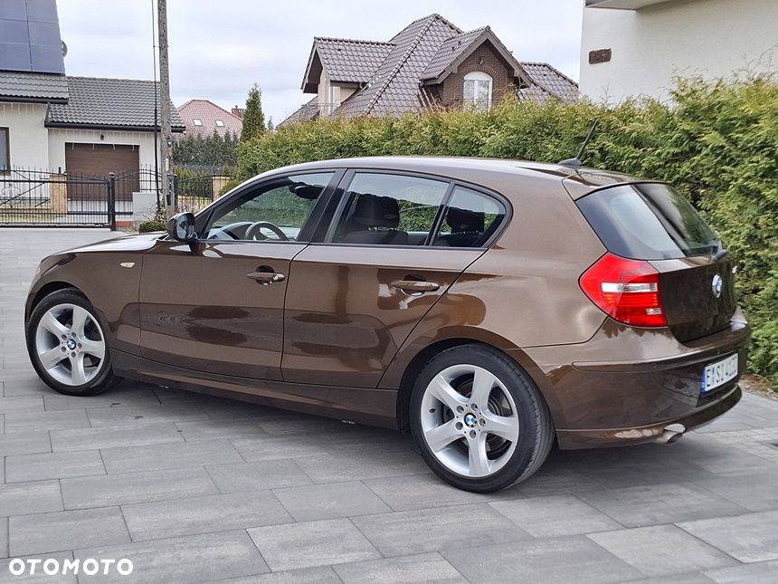 BMW Seria 1 120d DPF Edition Lifestyle - 17