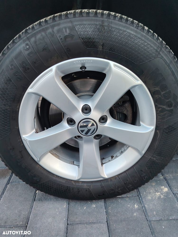 Volkswagen Tiguan 2.0 TDI DPF BlueMotion Technology Lounge Sport & Style - 16