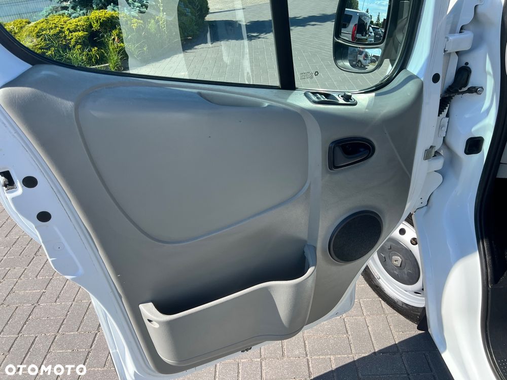 Renault Trafic - 29