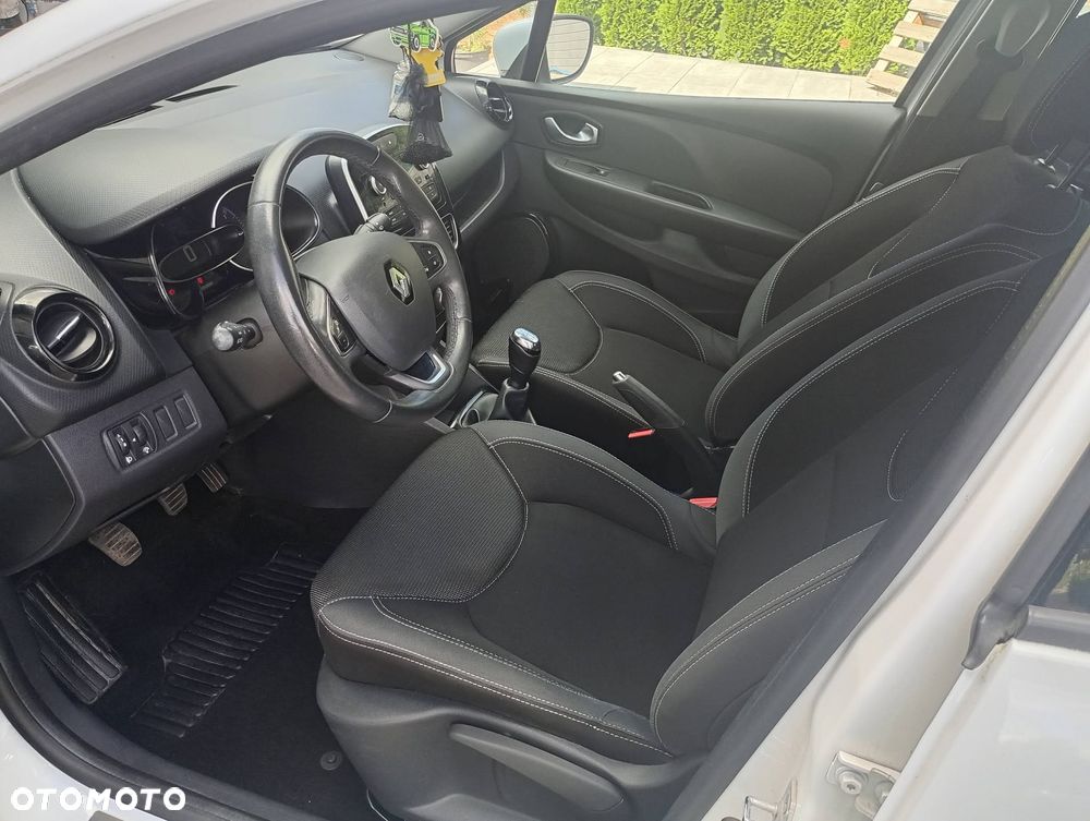 Renault Clio 1.2 16V Alize - 13