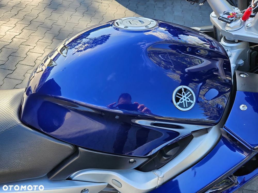 Yamaha FJR - 11