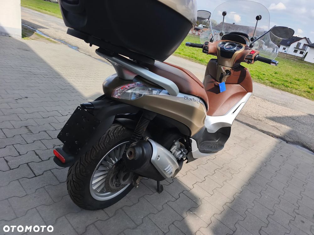 Piaggio Beverly - 6
