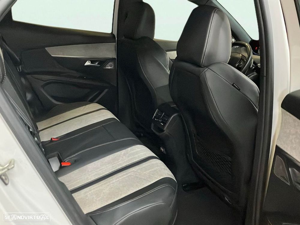 Peugeot 3008 1.6 Hybrid4 GT Pack e-EAT8 - 18